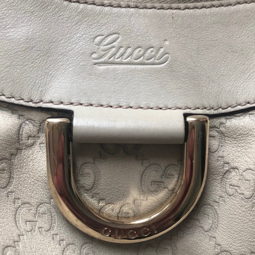 Vintage authentic Gucci beige shoulder bag